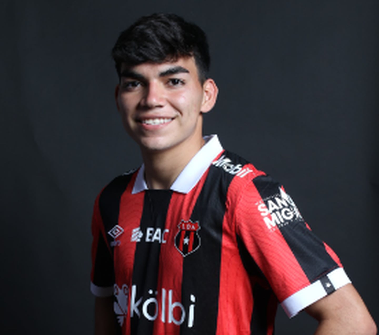 Leonardo Menjívar es nuevo futbolista de Alajuelense. Foto: Prensa Alajuelense
