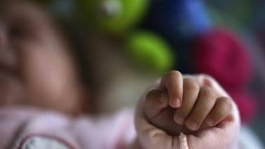 Niña de 10 años víctima de violación a quien le prohibieron abortar se convierte en madre en India