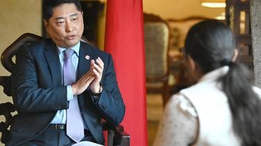 Excluir empresas chinas de licitación 5G no es justo, reclama embajador Tang Heng