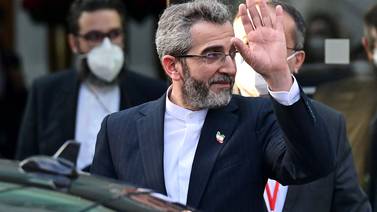 Irán regresa a Viena para reanudar negociación sobre su programa nuclear