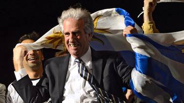     Izquierda uruguaya consigue  tercer mandato consecutivo 