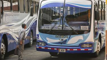 MOPT mantiene  a muertos al mando de 11 rutas de bus