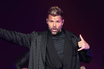 Denuncian a Ricky Martin por violencia doméstica y le emiten orden de alejamiento