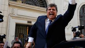 Expresidente Alan García niega persecución política en Perú, y entrega pasaporte a Fiscalía
