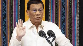Polémico presidente de Filipinas, Rodrigo Duterte, deja la política pese a popularidad entre la ciudadanía
