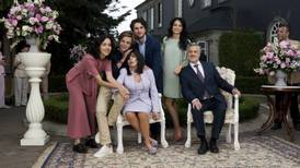 Netflix trae de vuelta a la actriz Verónica Castro con el estreno de ‘La casa de las flores’