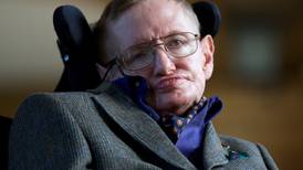 Stephen Hawking, el físico que estudió el universo desde una silla de ruedas, muere a sus 76 años