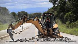 Carretera entre Limonal y Cañas tiene defectos antes de entrega al Estado