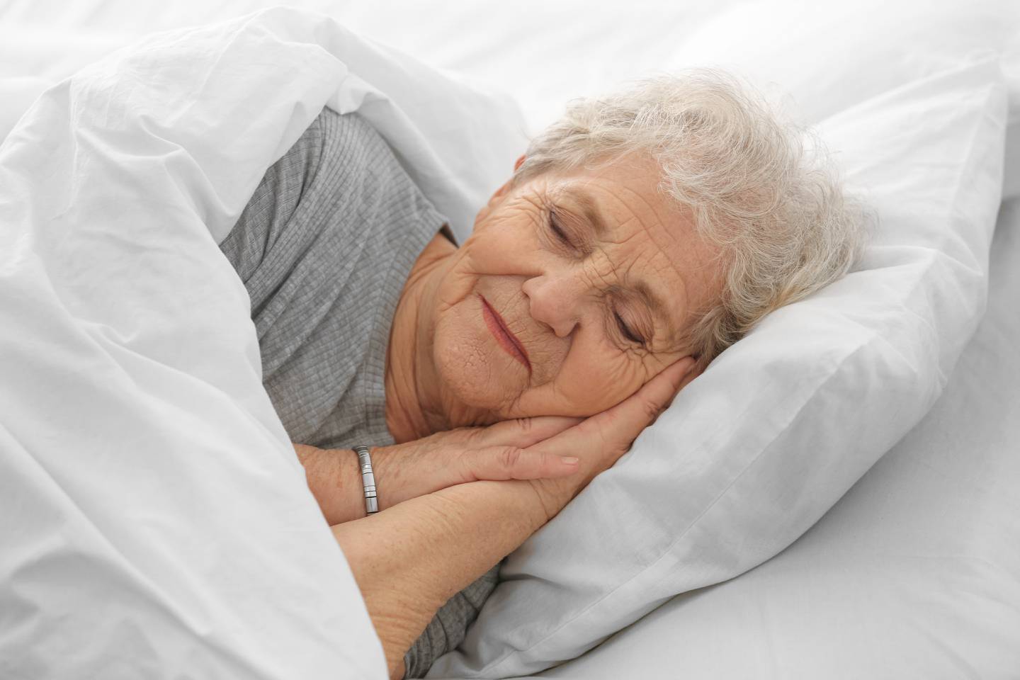 Sí es importante detectar si hay problemas de insomnio en el adulto mayor para garantizar la calidad del sueño.

Fotografía: Shutterstock