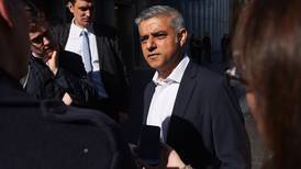 Londres podría elegir a su primer alcalde musulmán este jueves