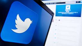 Twitter rechaza comentarios racistas que muchos hacen en esta red social