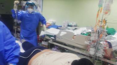 Hospitales de CCSS atienden a 516 personas con covid-19 en cuidados intensivos