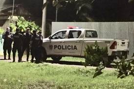 Pistoleros entran hasta el patio de casa y matan a sujeto de 15 balazos en Limón
