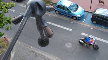 París instalará cámaras y micrófonos para medir la contaminación sonora y multar a los conductores