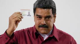 Venezolanos eligen presidente inmersos en una de las peores crisis de su historia