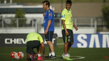 Neymar y Rafinha irían a la banca en el amistoso ante Costa Rica
