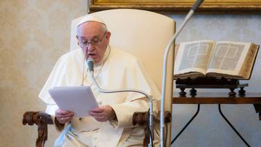 Papa Francisco aboga por liberar a la Virgen del culto por parte de las mafias