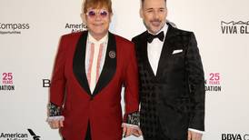 Elton John apoya llamado de George Clooney a boicotear hoteles de Brunéi