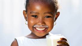 3 porciones diarias de leche, queso o yogur puede ayudar a mantener un peso saludable