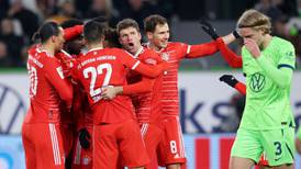 Bayern Múnich respira en medio de las críticas del lesionado Manuel Neuer