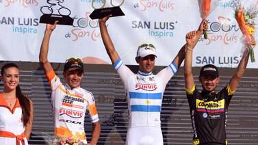 Gregory Brenes completa día agotador junto al hermano de Nairo Quintana en Tour de San Luis 