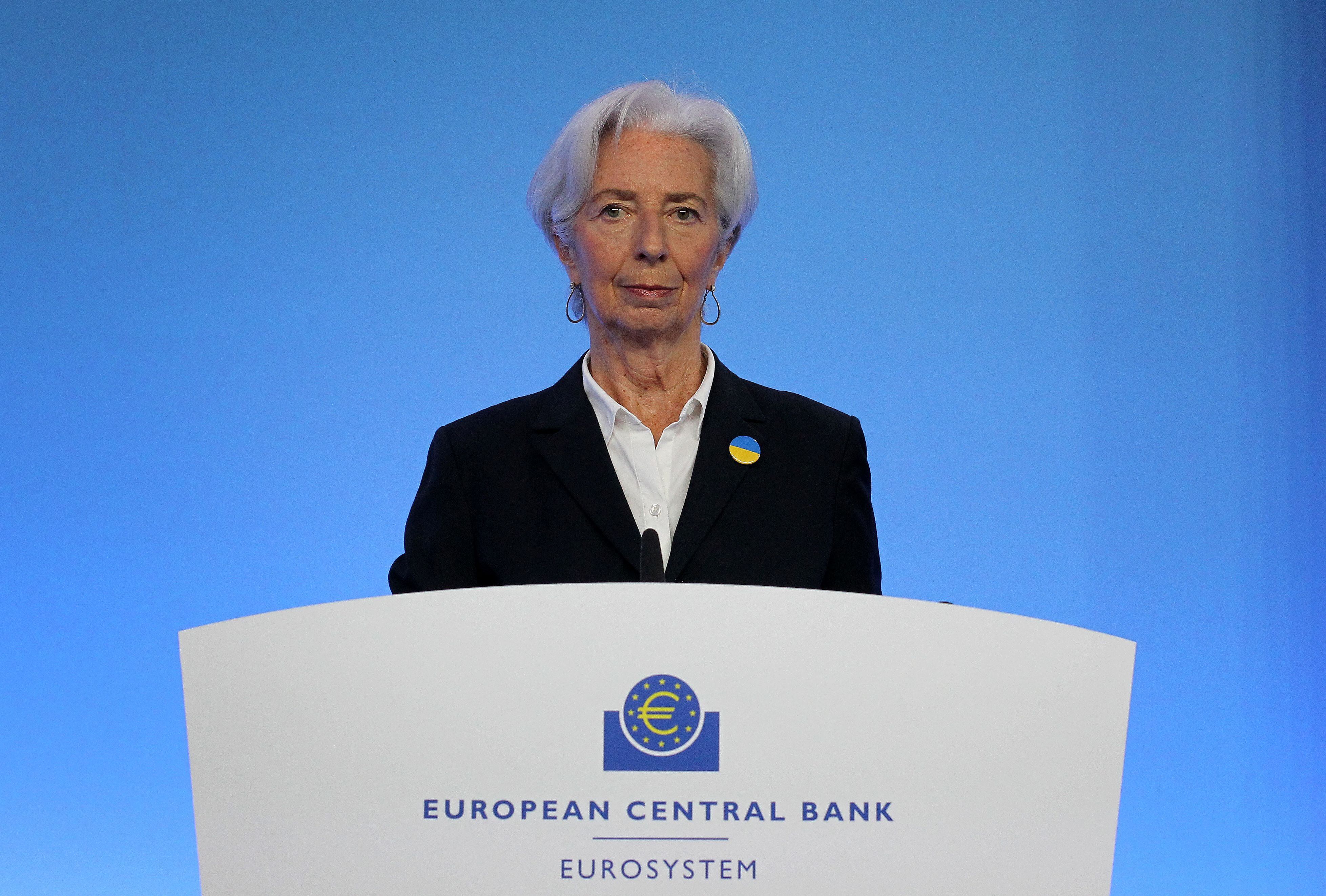 Christine Lagarde, presidenta del Banco Central Europeo (BCE), en una conferencia de prensa tras la reunión del consejo de gobierno del BCE en Frankfurt, Alemania. Archivo: