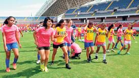  Festival de fútbol femenino Live Your Goals tuvo récord de participantes: 500 niñas