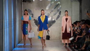 Wall Fashion Show muestra la moda emergente en lo clásico y minimalista