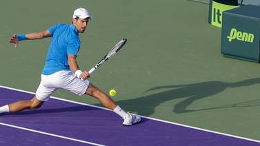 Novak Djokovic sigue firme en Masters de Miami al vencer al portugués Sousa