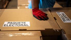 Fallas en sistema de conteo de votos demoran resultado oficial de elección en El Salvador