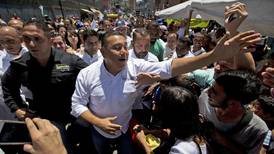 'Prepare maletas', le dice candidato evangélico a Maduro a una semana de elecciones