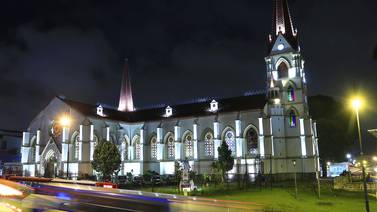 Iglesia de La Merced irradia con nueva luz... más barata 