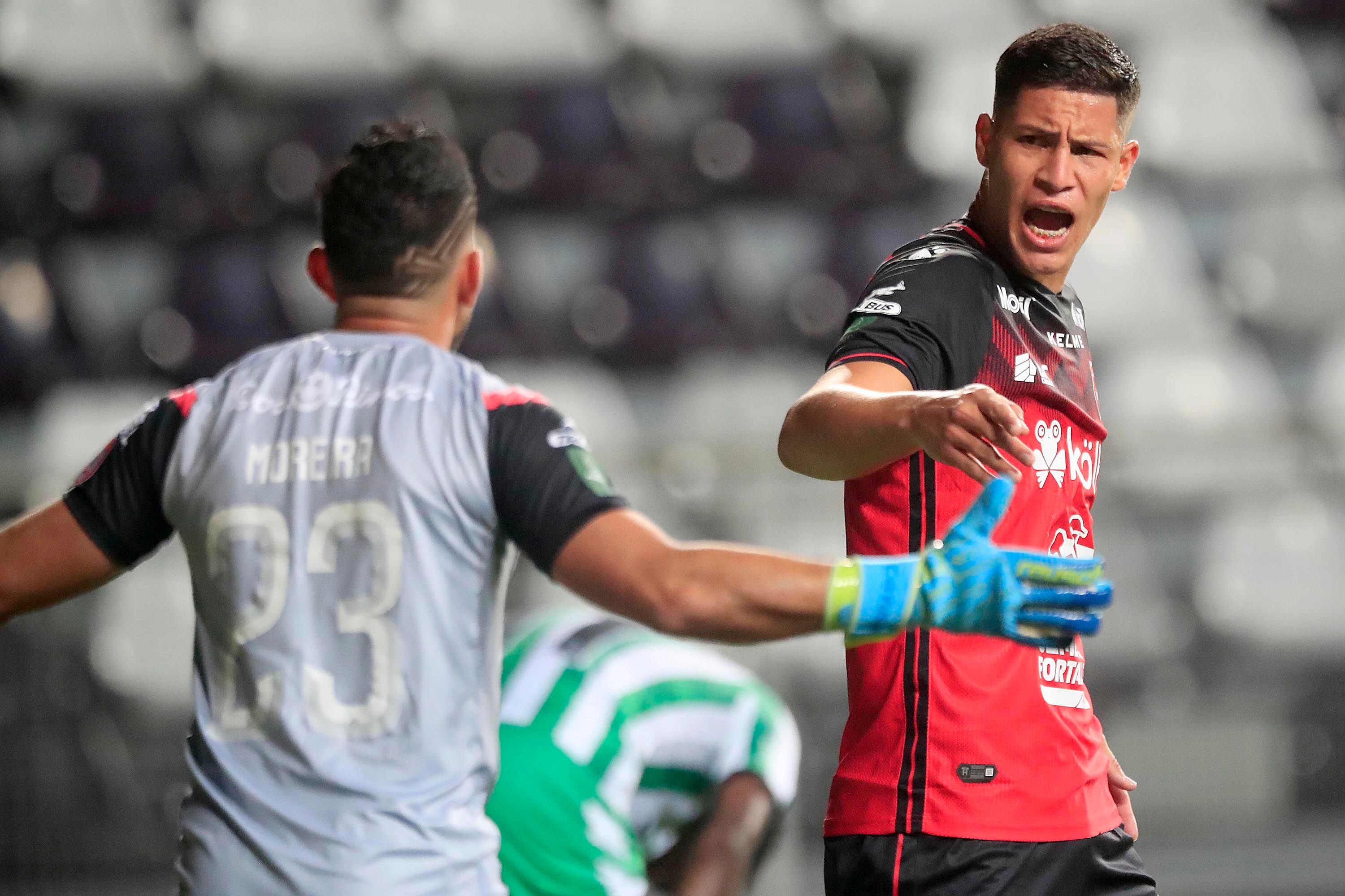En Alajuelense esperan que Alexis Gamboa se integre a los entrenamientos normales la próxima semana.