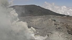 Volcán Poás registra una de las erupciones más importantes de los últimos cinco años