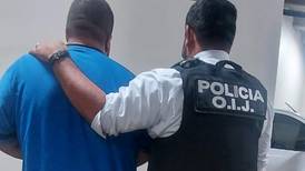 Detienen en frontera con Panamá a dueño de agencia de viajes denunciado por estafas
