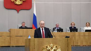 Putin maniobra para eliminar restricción y gobernar hasta el 2036
