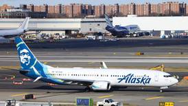 Presidente de Boeing reconoce la ‘gravedad’ del incidente del 737 de Alaska Airlines
