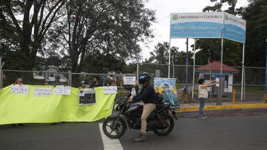 UCR afronta protesta por talar árboles en Ciudad Deportiva