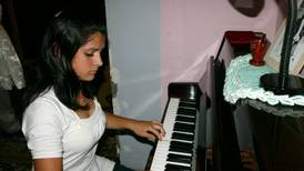 Carolina Ramírez enamorará con su piano