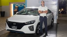 Hyundai presentó el híbrido Ioniq 
