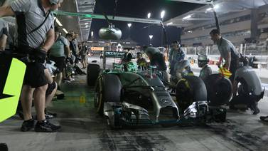  Hamilton saca ventaja a Rosberg en la final