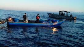 Sujetos caen presos en el mar con 568 kilos de  coca