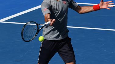  Novak Djokovic, Serena Williams y Stan Wawrinka ganaron este martes en Melbourne
