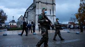 Sacerdote ortodoxo herido en ataque a balazos en la ciudad de Lyon, Francia