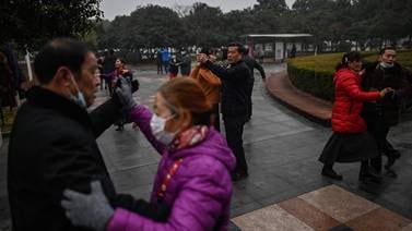 Wuhan intenta pasar la página un año después del confinamiento por el coronavirus