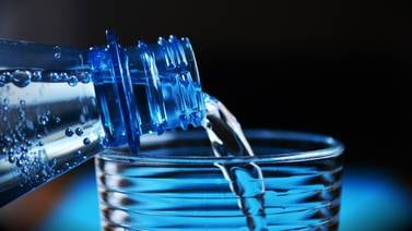 6 maneras para consumir agua, aunque no le guste