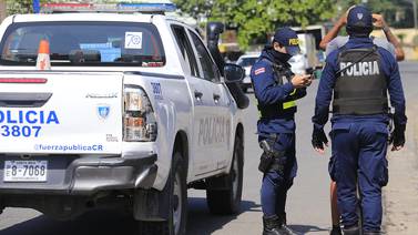 Dos hombres mueren a balazos en vía pública en barrio San Cayetano