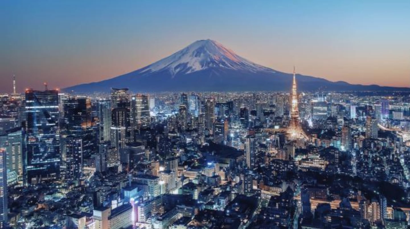 Japón es una nación insular del océano Pacífico con densas ciudades.