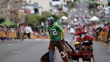 Carlos Arredondo, el tico héroe de la Maratón de Boston, se robó el show en el tope de San José