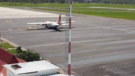 Mejoras en pista del aeropuerto de Liberia esperarán al menos dos años más